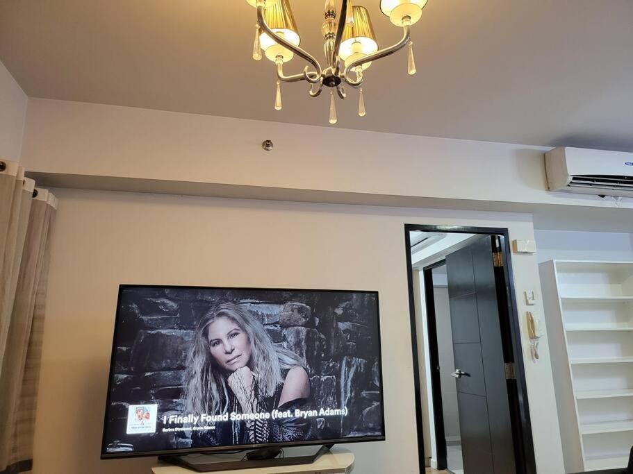 Appartement Luxury @ Bgc Sleeps 6 Comfortably Fast Wifi Pool! à Manille Extérieur photo