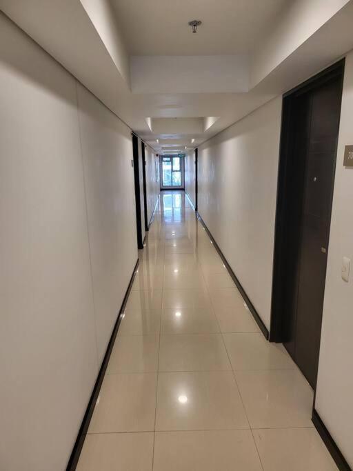 Appartement Luxury @ Bgc Sleeps 6 Comfortably Fast Wifi Pool! à Manille Extérieur photo