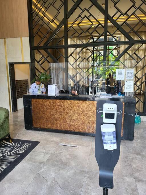 Appartement Luxury @ Bgc Sleeps 6 Comfortably Fast Wifi Pool! à Manille Extérieur photo