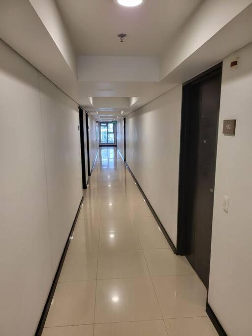 Appartement Luxury @ Bgc Sleeps 6 Comfortably Fast Wifi Pool! à Manille Extérieur photo